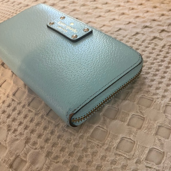 Kate Spade Wallet - Picture 4 of 7
